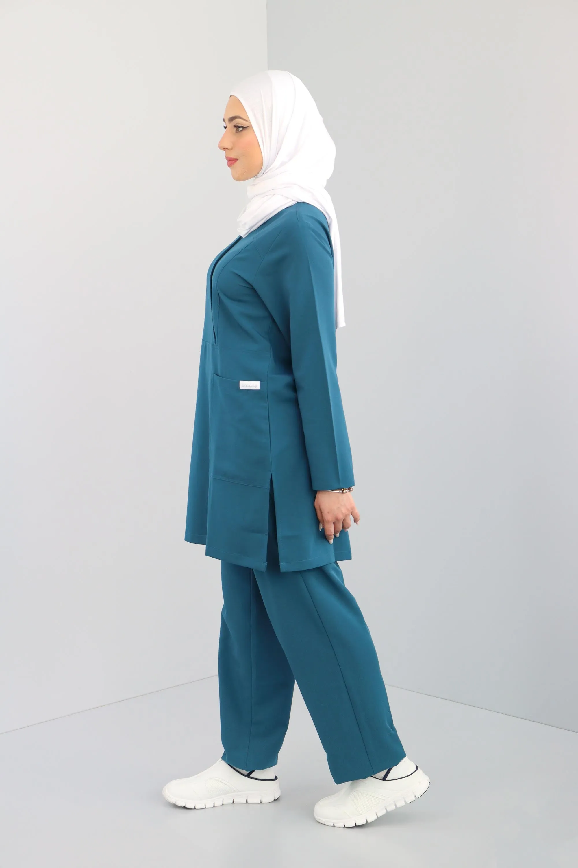 Hiba Women's Long Sleeve Scrub Set - Blue Family